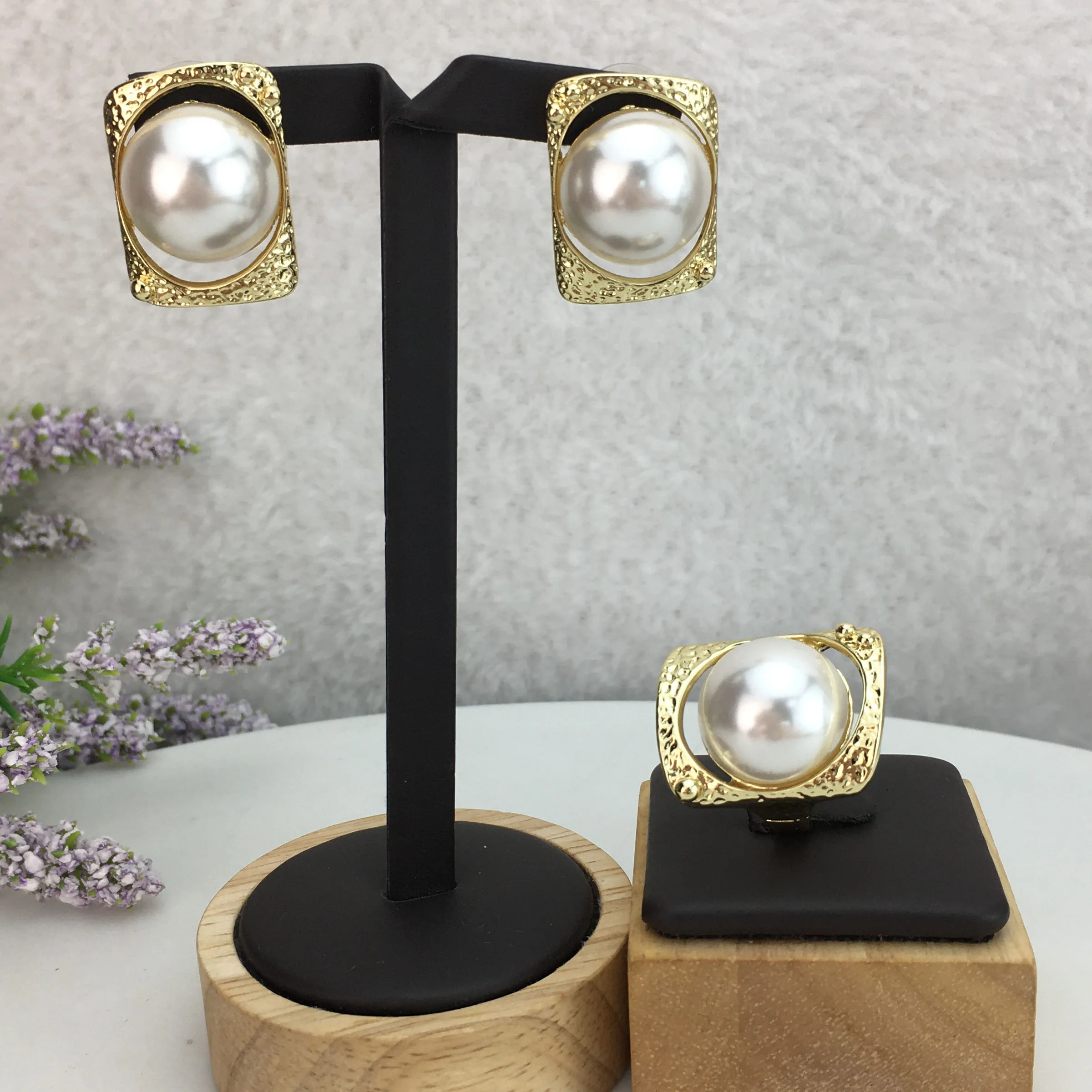 Yuminglai Russian Elegant Classic Design Trendy 2pcs Luxury Jewelry Sets Earrings & Ring FHK11469
Yuminglai Russian Elegant Classic Design Trendy 2pcs Luxury Jewelry Sets Earrings & Ring FHK11469