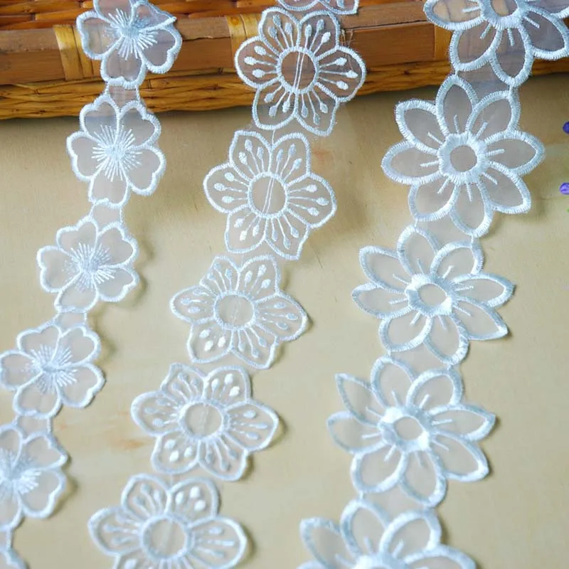 20Yards Flower Mesh Embroidered Net Lace Trims White Fabric Trim Ribbons DIY Sewing Wedding Dress Clothes Craft Materials
20Yards Flower Mesh Embroidered Net Lace Trims White Fabric Trim Ribbons DIY Sewing Wedding Dress Clothes Craft Materials