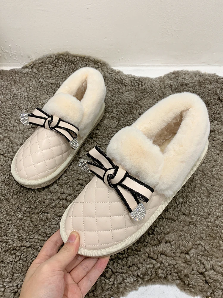 Cotton shoes women winter plus cashmere 2020 new fashion round bow bow warm snow boots
Cotton shoes women winter plus cashmere 2020 new fashion round bow bow warm snow boots