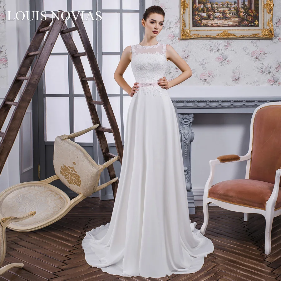 Louis Novias High-end Strapless Plus Size Wedding Dress Court Train Lace Up Bow Sleeveless Chiffon with Embroidery Wedding Gowns
Louis Novias High-end Strapless Plus Size Wedding Dress Court Train Lace Up Bow Sleeveless Chiffon with Embroidery Wedding Gowns