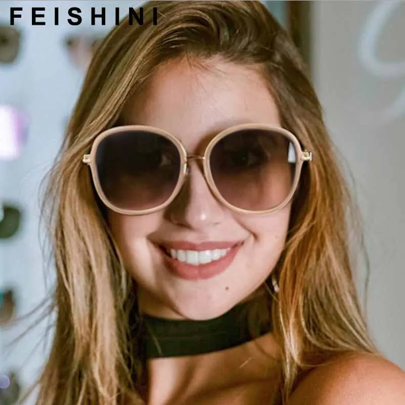 MIZHO Transparent Yellow Lens Plastic Oval Sunglasses Women High Quality UV400 Real color Hip Hop Mens Korea Eyewear For Mujer
MIZHO Transparent Yellow Lens Plastic Oval Sunglasses Women High Quality UV400 Real color Hip Hop Mens Korea Eyewear For Mujer