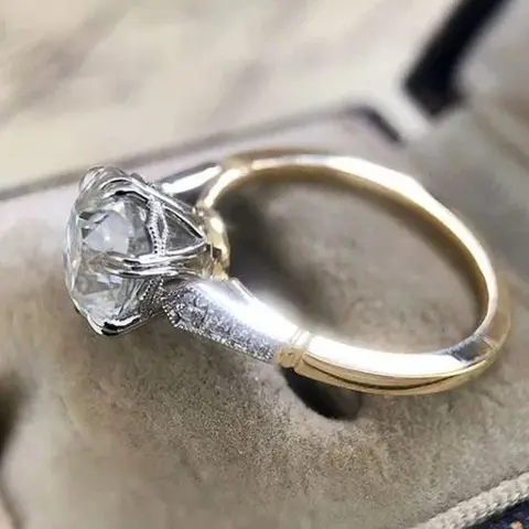 Huitan Fancy Two Tone Design Women's Rings High Quality Proposal Engagement Rings Wedding Anniversary Love Gift Fashion Jewelry