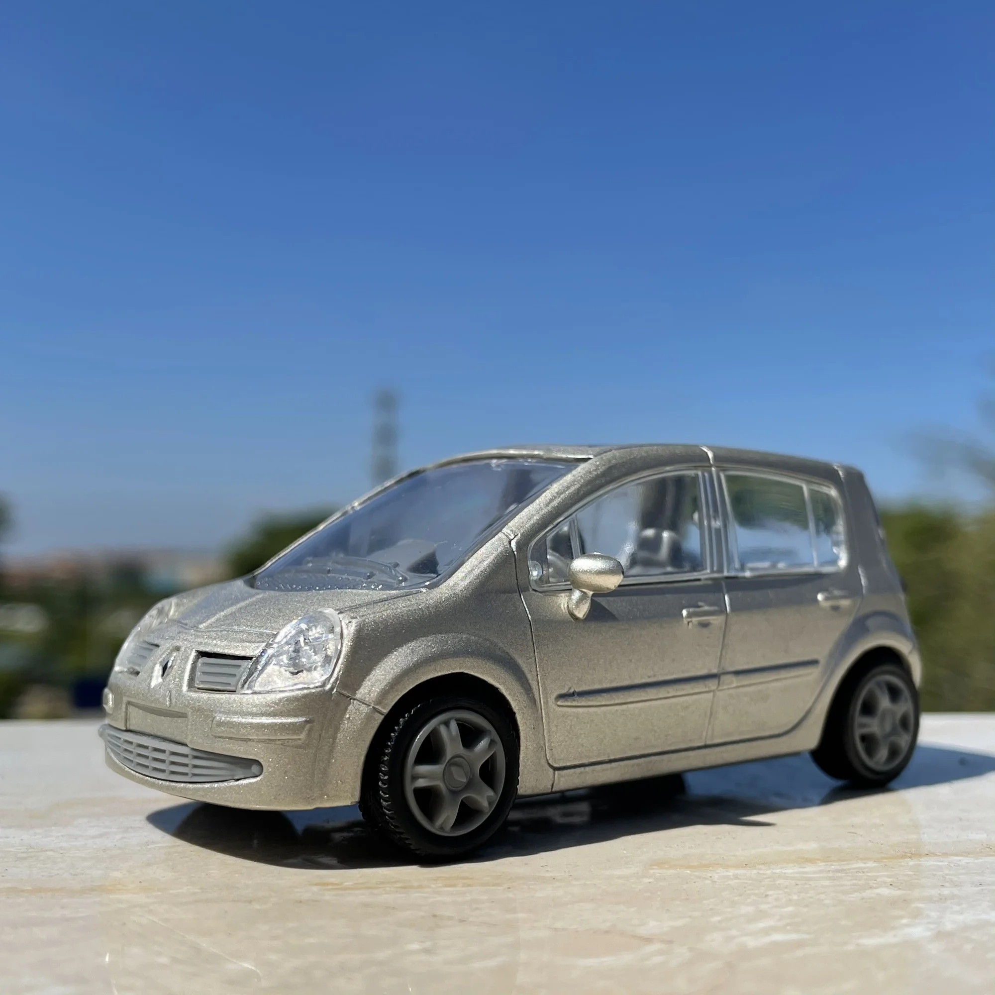 1/43 New Special Price Die-casting Metal French Classic Simulation Car Model Furniture Display Collection Toys For Children
1/43 New Special Price Die-casting Metal French Classic Simulation Car Model Furniture Display Collection Toys For Children