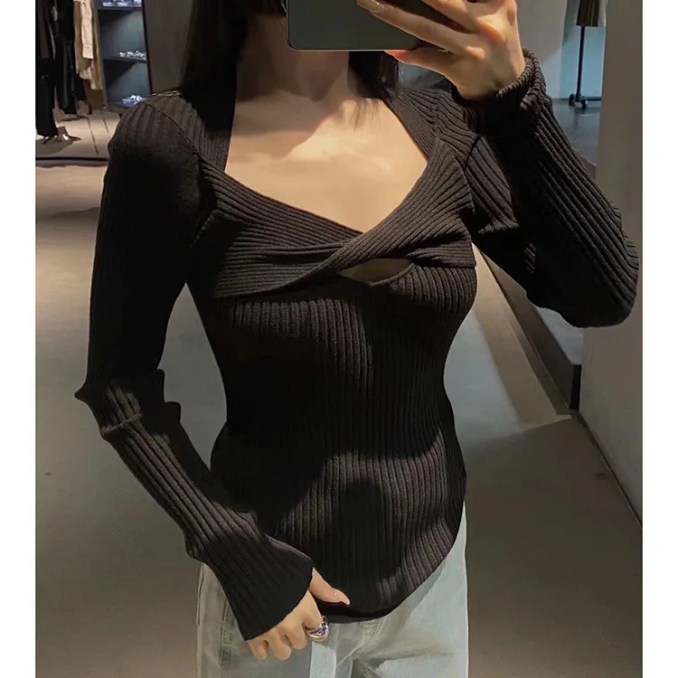 Niche Design 2021 Autumn and Winter Cross Neckline Pits Thread Slimming Sexy Pullover Sweater for Woman
Niche Design 2021 Autumn and Winter Cross Neckline Pits Thread Slimming Sexy Pullover Sweater for Woman