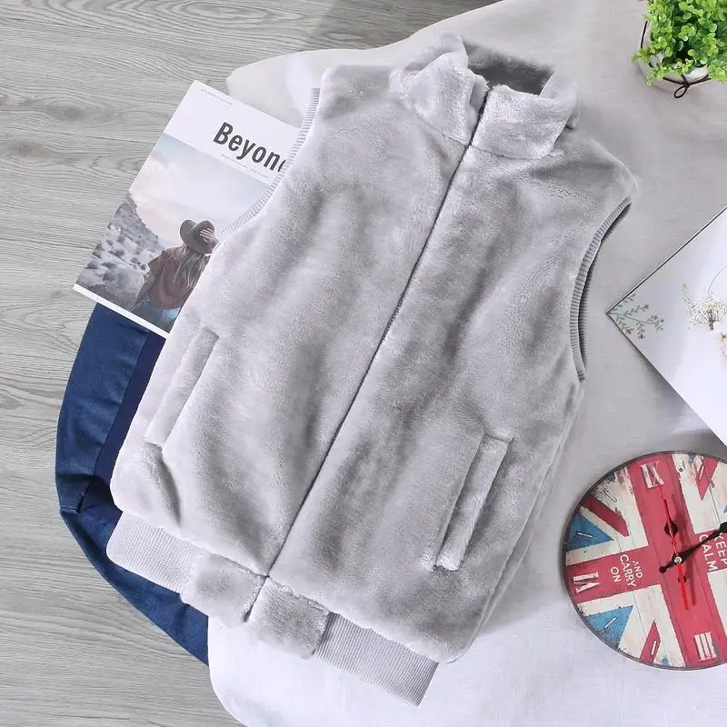 Casual Sleeveless Jacket Autumn Winter Men Warm Fleece Mens Vest Velvet Thick Men's Gilet Clothing Y645
Casual Sleeveless Jacket Autumn Winter Men Warm Fleece Mens Vest Velvet Thick Men's Gilet Clothing Y645