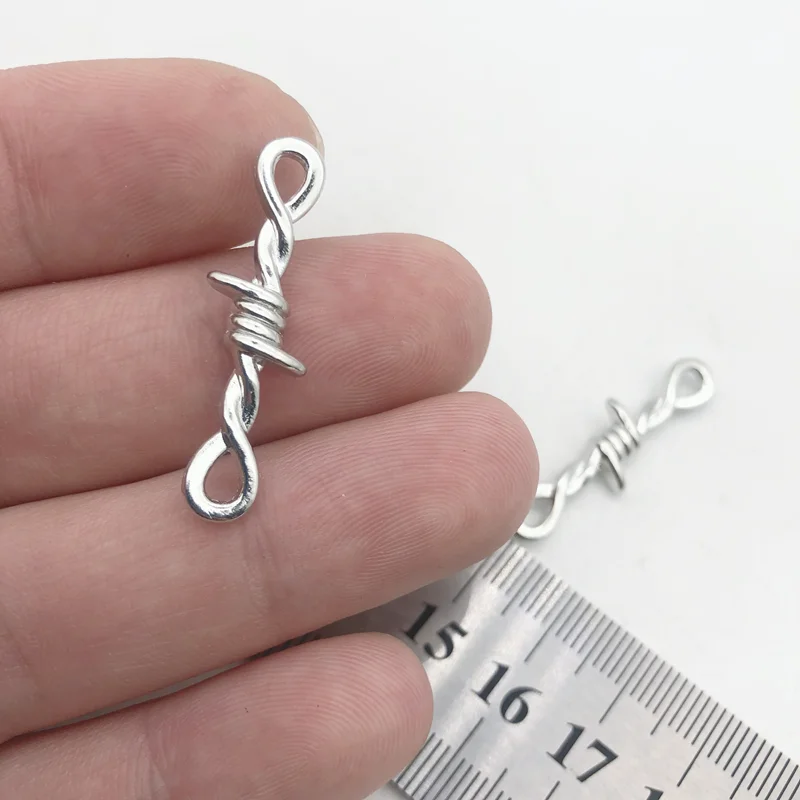 10pcs 3D Thorns Metal Connectors Pendant Gothic Necklace Bracelet DIY Thorns Charm Jewelry Handicraft Making 34x10mm
10pcs 3D Thorns Metal Connectors Pendant Gothic Necklace Bracelet DIY Thorns Charm Jewelry Handicraft Making 34x10mm
