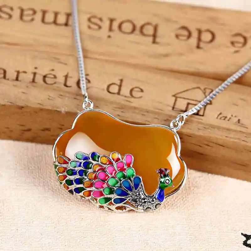 ZHJIASHUN Retro 100% 925 Sterling Silver Natural Chalcedony Flower Pendant Necklace Gemstones Pendants Jewelry For Women
ZHJIASHUN Retro 100% 925 Sterling Silver Natural Chalcedony Flower Pendant Necklace Gemstones Pendants Jewelry For Women
