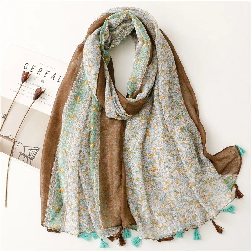 2022 Elegant Ethnic Viscose Hand feeling Scarf Ladies Small Floral Border Printing Tassel Scarf Shawl
2022 Elegant Ethnic Viscose Hand feeling Scarf Ladies Small Floral Border Printing Tassel Scarf Shawl