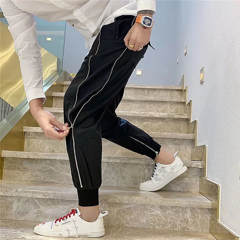 Zipper Men Elastic Waist Harem Pants High Street Black Ankle-Length Pencil Pants Male Slim Hip Hop Sweatpants Plus Size 4XL
Zipper Men Elastic Waist Harem Pants High Street Black Ankle-Length Pencil Pants Male Slim Hip Hop Sweatpants Plus Size 4XL