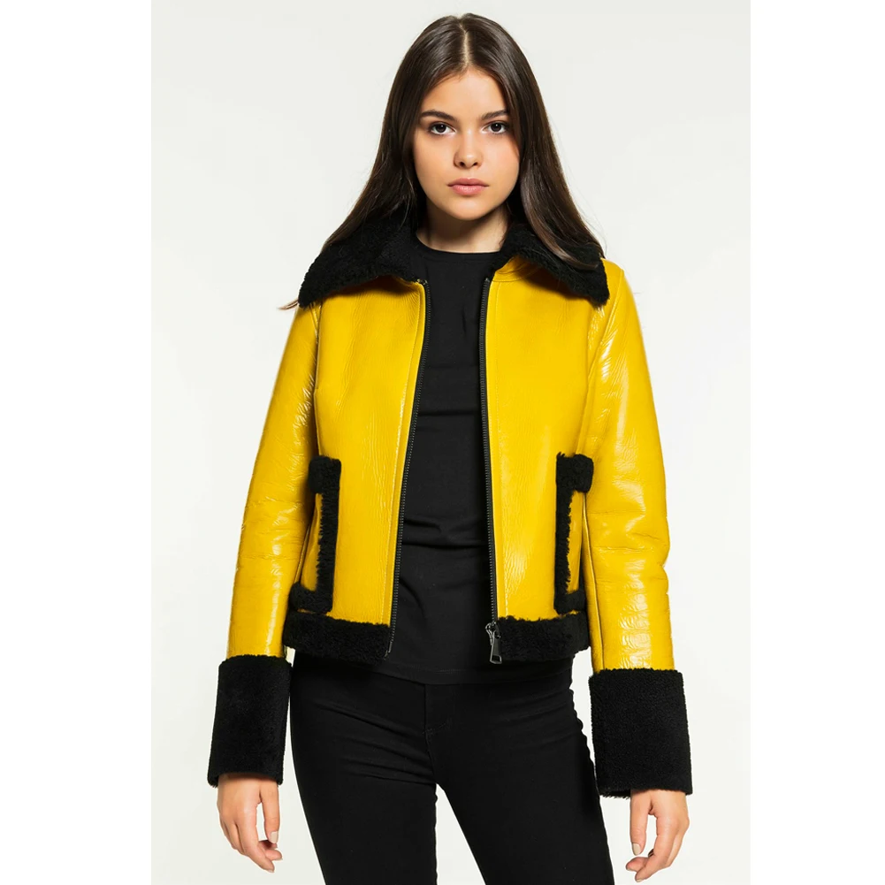 2019 New Womens Casual Shearling Coat Turkey Yellow Leather Jacket Short Fur Jacket Womens Winter Coats
2019 New Womens Casual Shearling Coat Turkey Yellow Leather Jacket Short Fur Jacket Womens Winter Coats