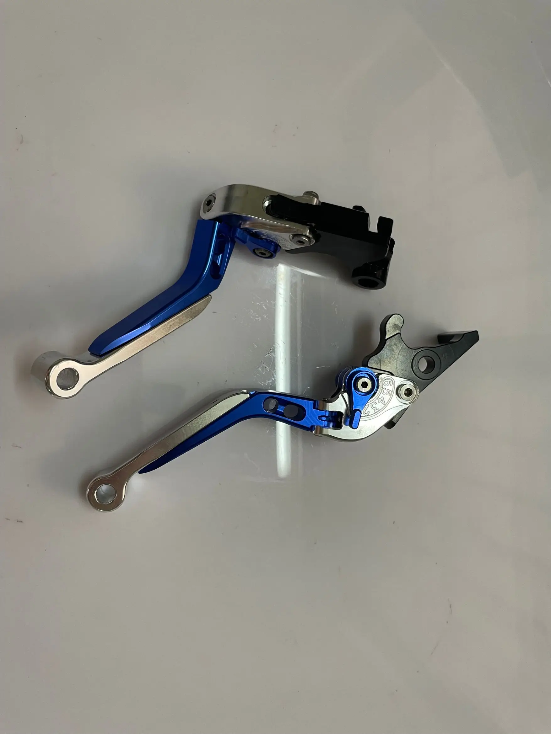 Motorcycle Brake Clutch Levers Handle Grips For Ducati MULTSTRADA 1200 1200S 2010 2011 2012
Motorcycle Brake Clutch Levers Handle Grips For Ducati MULTSTRADA 1200 1200S 2010 2011 2012