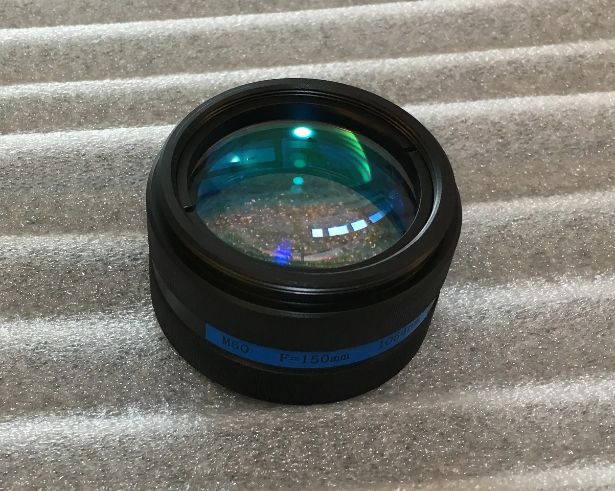 Laser focusing lens Laser welding focusing lens Laser observation lens F100 F150 F200
Laser focusing lens Laser welding focusing lens Laser observation lens F100 F150 F200