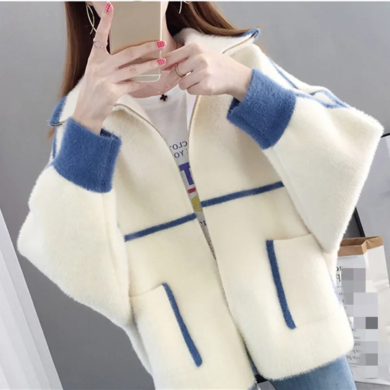 Winter Faux Mink Fur Women's Coat Turn-Down Collar Long Sleeve Cardigan Knitted Pockets Zipper Loose Thick Nice Casual Coat
Winter Faux Mink Fur Women's Coat Turn-Down Collar Long Sleeve Cardigan Knitted Pockets Zipper Loose Thick Nice Casual Coat