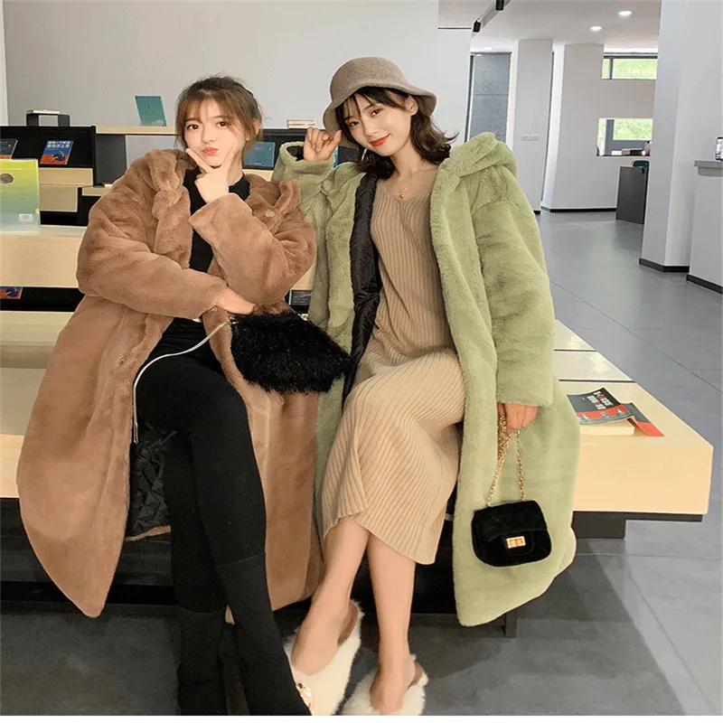 2020 Winter Solid Hooded Women Faux Fur Coats ladies Thick Warm Outwear Fur Jackets female Loose Long Overcoat
2020 Winter Solid Hooded Women Faux Fur Coats ladies Thick Warm Outwear Fur Jackets female Loose Long Overcoat