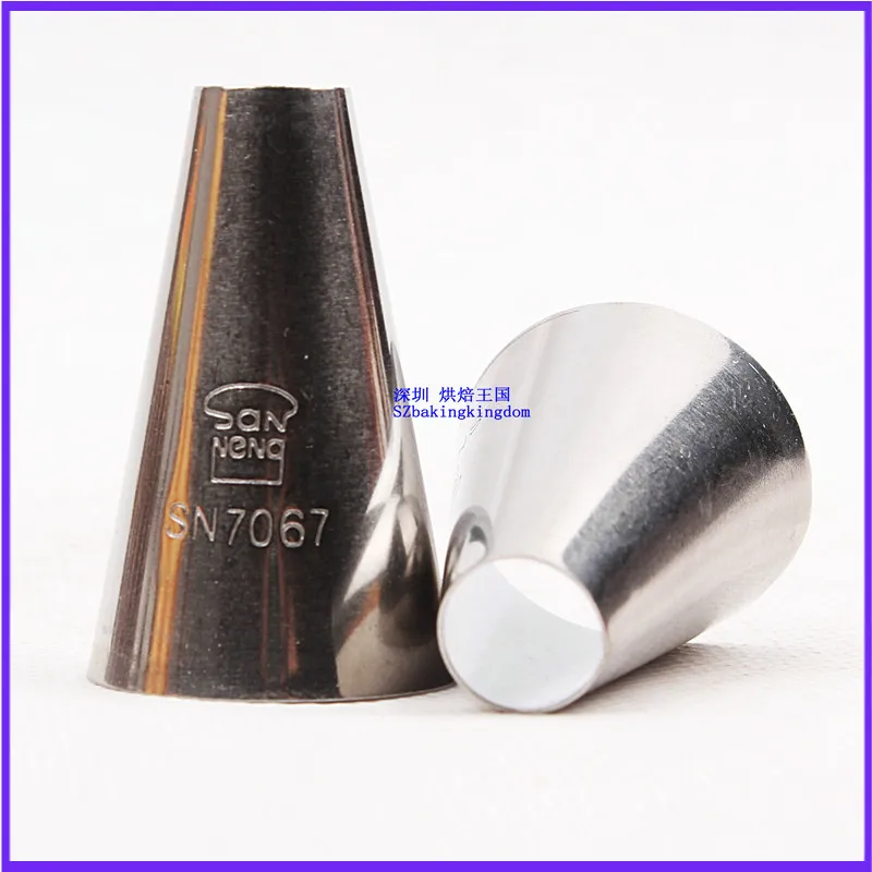 1pc 0.4 cm 304 stainless steel 25x40mm Large ROUND TIP Cake Decorating Tools
1pc 0.4 cm 304 stainless steel 25x40mm Large ROUND TIP Cake Decorating Tools
