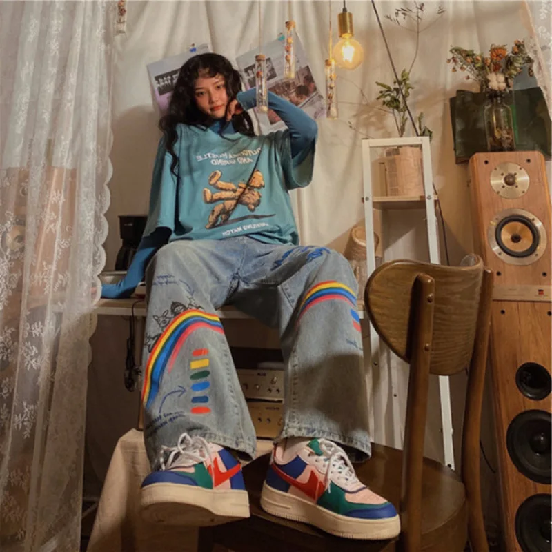 2022 Rainbow Printed Pants Women Summer Retro Jeans Women Trousers Denim Women Printed Washed Jeans Loose Casual Street
2022 Rainbow Printed Pants Women Summer Retro Jeans Women Trousers Denim Women Printed Washed Jeans Loose Casual Street