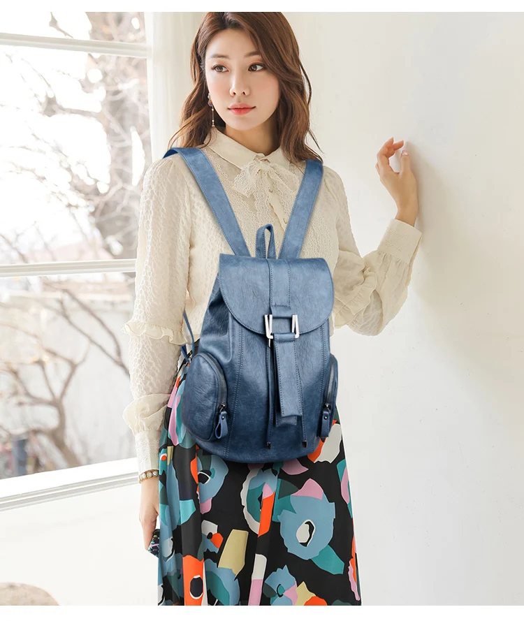 Small Niche Minimalist Backpack for Women's Casual Versatile Soft Leather Large Capacity Travel Backpack for Women
Small Niche Minimalist Backpack for Women's Casual Versatile Soft Leather Large Capacity Travel Backpack for Women
