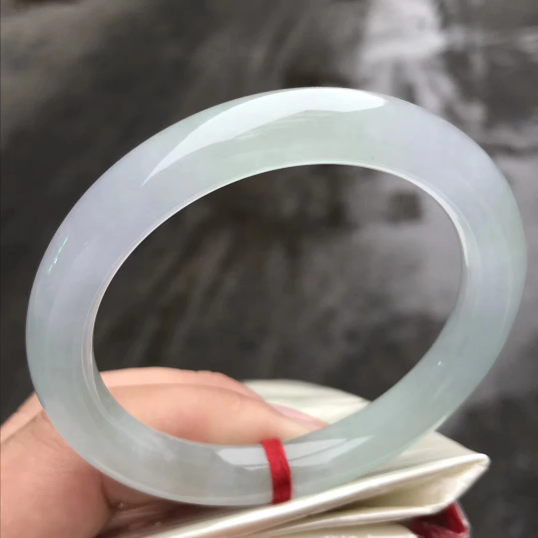 Only One !57.7MMCertified (Grade A)100% Natural Green Jadeite JADE Bracelet Women Bangle
Only One !57.7MMCertified (Grade A)100% Natural Green Jadeite JADE Bracelet Women Bangle