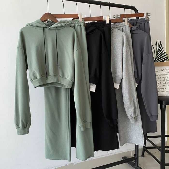 Solid Color Autumn Winter Women Pants Two Piece Set Tracksuit Basic Outfits Sweatshirt Pullover Crop Top and Joggers 2 Piece Set
Solid Color Autumn Winter Women Pants Two Piece Set Tracksuit Basic Outfits Sweatshirt Pullover Crop Top and Joggers 2 Piece Set