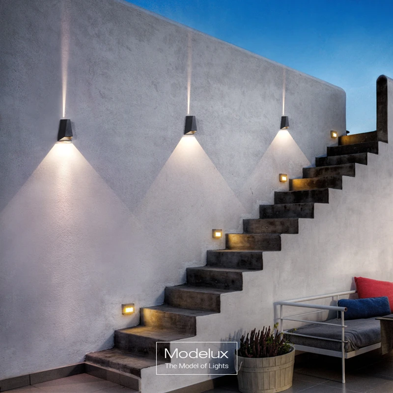 Aluminum COB outdoor light LED8W outdoor lighting outdoor waterproof IP56 wall light porch light up and down wall light
Aluminum COB outdoor light LED8W outdoor lighting outdoor waterproof IP56 wall light porch light up and down wall light