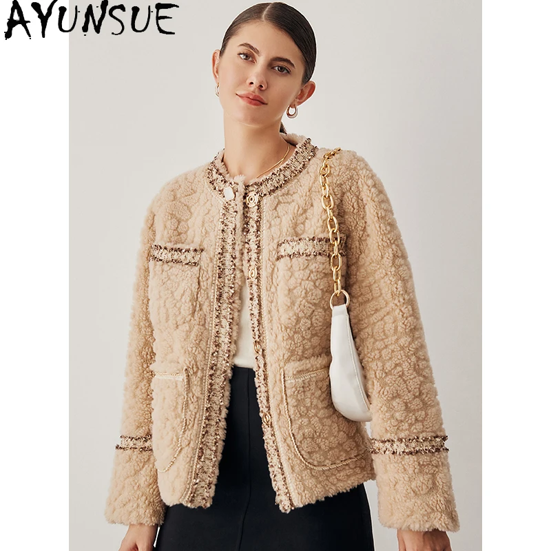 AYUNSUE Sheep Shearling Coat Female Autumn Winter 2021 Short Light Fur Coats Women Wool Jackets Elegant Casaco Feminino Gxy182
AYUNSUE Sheep Shearling Coat Female Autumn Winter 2021 Short Light Fur Coats Women Wool Jackets Elegant Casaco Feminino Gxy182