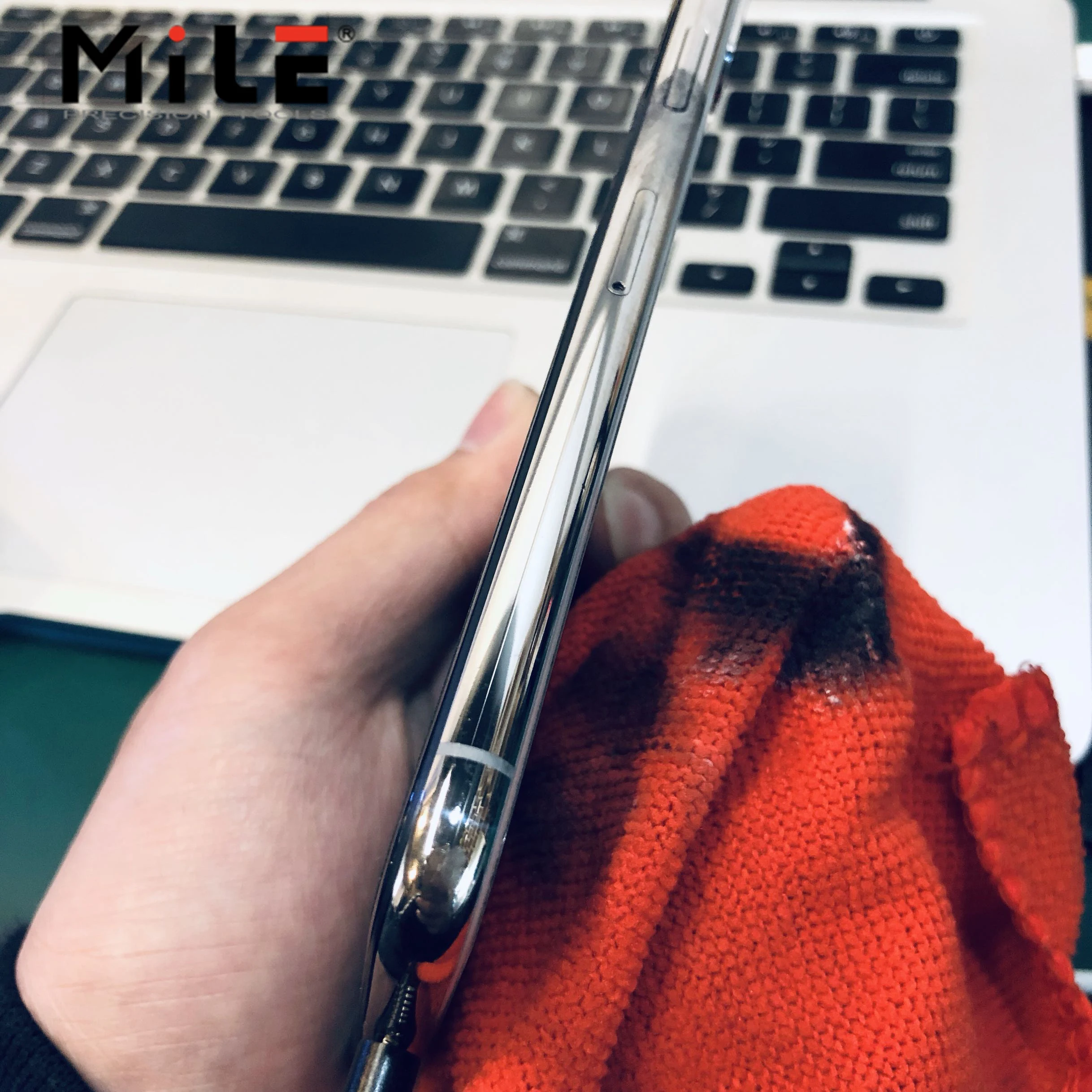Рамка для телефона с рисунком мили крем для удаления царапин на iPhone X XsMax 11Pro Серебристая Рамка
Рамка для телефона с рисунком мили крем для удаления царапин на iPhone X XsMax 11Pro Серебристая Рамка