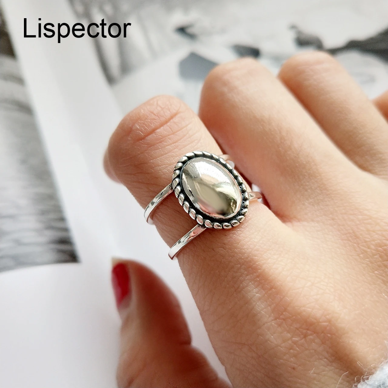 Lispector 925 Sterling Silver Korean Vintage Double Layers Rings for Women Temperament Minimalist Oval Ring Unisex Jewelry Gifts
Lispector 925 Sterling Silver Korean Vintage Double Layers Rings for Women Temperament Minimalist Oval Ring Unisex Jewelry Gifts