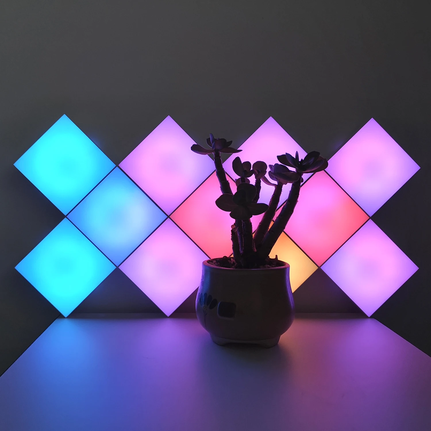 Creative Square Cube Wall Lamp for Home,Touch Led Desk,Fancy Indoor Lighting for Chirldren's Bedroom Christmas Decoration
Creative Square Cube Wall Lamp for Home,Touch Led Desk,Fancy Indoor Lighting for Chirldren's Bedroom Christmas Decoration