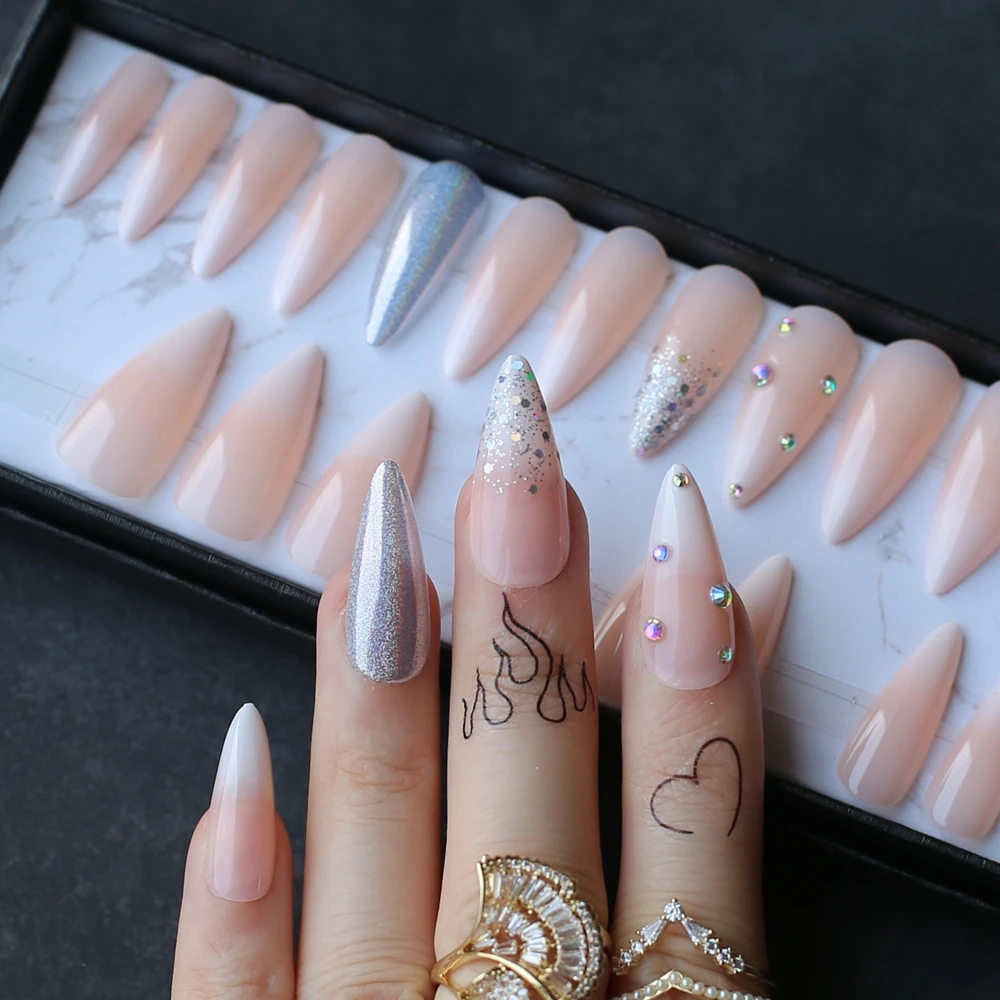 Блеск Ombre Stiletto Baby ombre телесный Накладные ногти AB голограмма Fasle Nails Пресс на ногти Кристаллические ногти кончик подарочная коробка
Блеск Ombre Stiletto Baby ombre телесный Накладные ногти AB голограмма Fasle Nails Пресс на ногти Кристаллические ногти кончик подарочная коробка