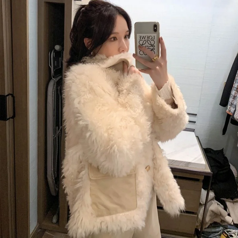 Ladies Elegant Luxury Real Fur Jacket Women Short Curly Natural Wool Coat Natural Shearling Spliced Sheepskin Leather Jackets
Ladies Elegant Luxury Real Fur Jacket Women Short Curly Natural Wool Coat Natural Shearling Spliced Sheepskin Leather Jackets