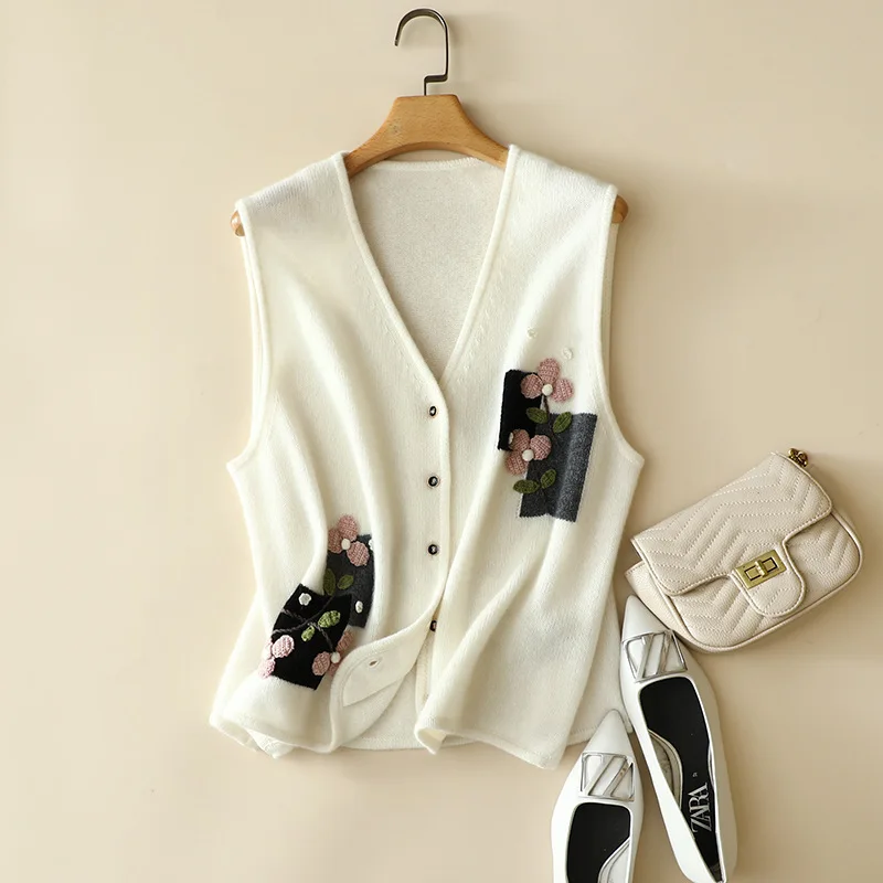 100% cashmere embroidery cardigan women's autumn winter v neck exquisite outerwear
100% cashmere embroidery cardigan women's autumn winter v neck exquisite outerwear