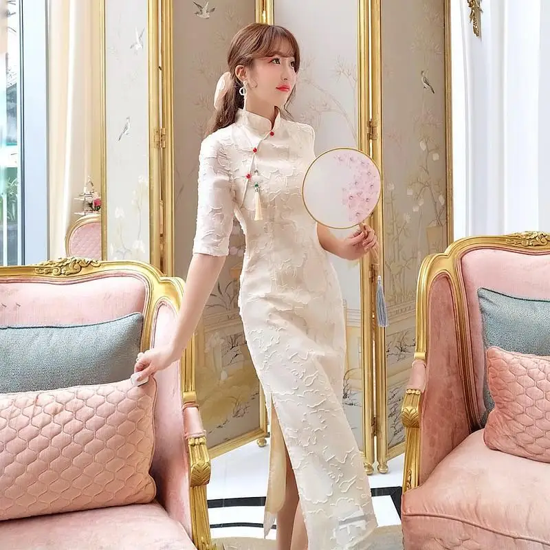 Improved cheongsam 2021 summer French New Chinese style girl young elegant cheongsam dress
Improved cheongsam 2021 summer French New Chinese style girl young elegant cheongsam dress