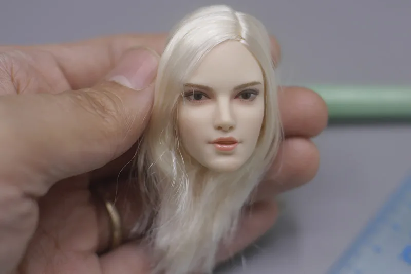 SUPER DUCK 1/6 SDH018 Short Hair Beauty Girl Head Sculpt Model Toy for 12inch Action Figure DIY
SUPER DUCK 1/6 SDH018 Short Hair Beauty Girl Head Sculpt Model Toy for 12inch Action Figure DIY
