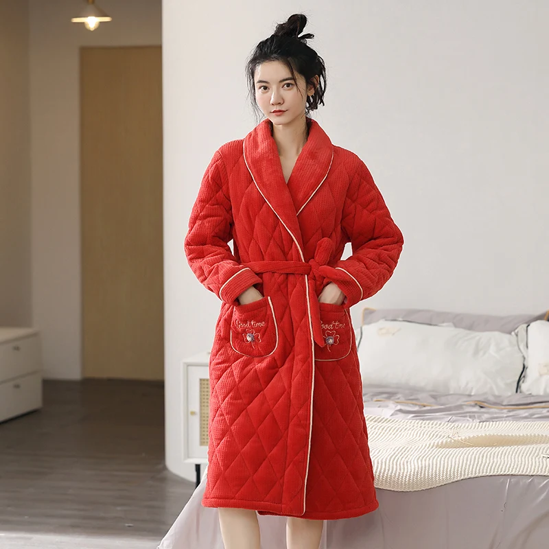 Robe Thick Warm Women Flannel Robe Long Sleeve Winter Nightgowns Comfortable Soft 3 Layer Cotton Bathrobe
Robe Thick Warm Women Flannel Robe Long Sleeve Winter Nightgowns Comfortable Soft 3 Layer Cotton Bathrobe