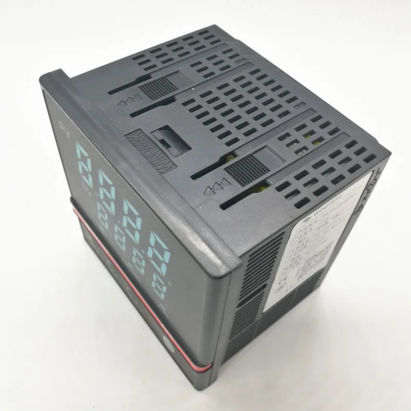 WINPARK AK6-EPL110 intelligent temperature controller AK6-EPL110-C007R-X relay alarm X1CHB902 PT100
WINPARK AK6-EPL110 intelligent temperature controller AK6-EPL110-C007R-X relay alarm X1CHB902 PT100