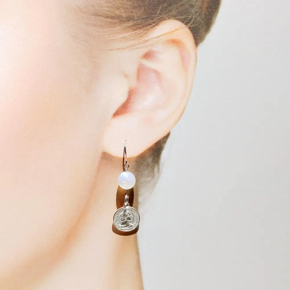 Lii Ji New Vintage Luxury Real Moonstone 925 Sterling Silver Round Coin Hanging Stud Earrings for Women Punk Fine Jewelry Gift
Lii Ji New Vintage Luxury Real Moonstone 925 Sterling Silver Round Coin Hanging Stud Earrings for Women Punk Fine Jewelry Gift