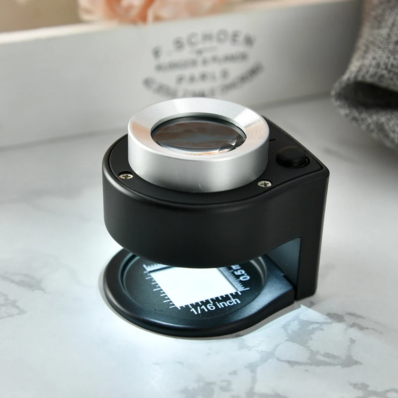 30 times magnifying glass with lamp, scale, purple lamp, cloth mirror, calligraphy and painting, jewelry printing grid
30 times magnifying glass with lamp, scale, purple lamp, cloth mirror, calligraphy and painting, jewelry printing grid