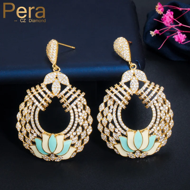 Pera 2023 New Design Enamel Flower Gorgeous Gold Color Cubic Zirconia Long Dangle Earrings for Women Bridal Wedding Jewelry E533
Pera 2023 New Design Enamel Flower Gorgeous Gold Color Cubic Zirconia Long Dangle Earrings for Women Bridal Wedding Jewelry E533