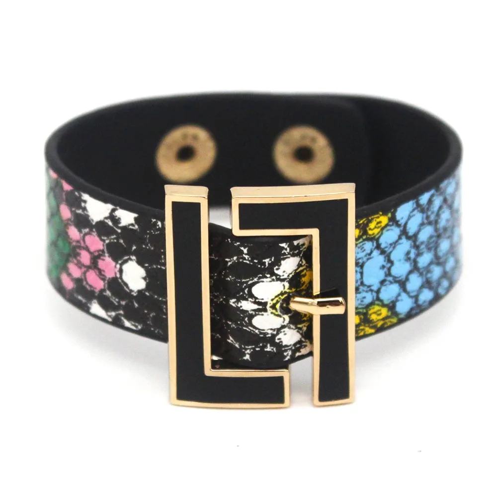 TOTABC Crack Multicolor Fashion Wide Leather Bracelet for Women Geometric Metal Bracelet Wrap Charm Jewelry Femme Gift
TOTABC Crack Multicolor Fashion Wide Leather Bracelet for Women Geometric Metal Bracelet Wrap Charm Jewelry Femme Gift