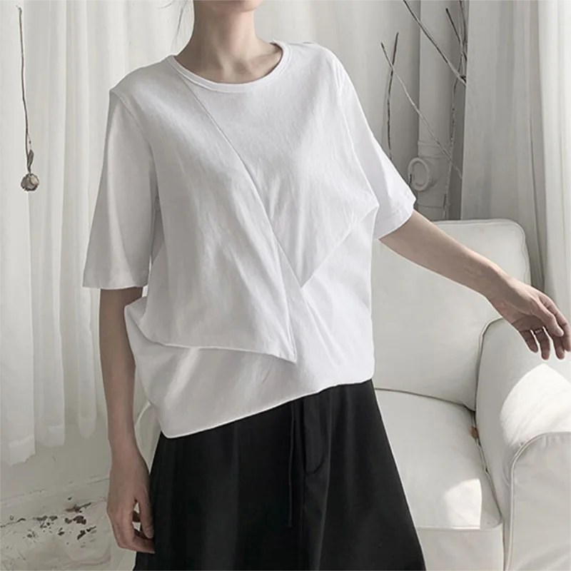 The new summer women round collar solid color palmprint design half sleeve T-shirt asymmetrical pleated short sleeve T-shirt
The new summer women round collar solid color palmprint design half sleeve T-shirt asymmetrical pleated short sleeve T-shirt