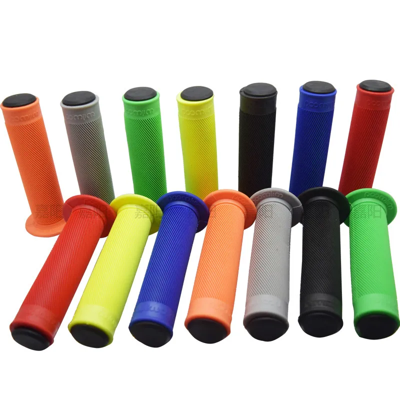 High Quality Motorbike Handlebar Grips 22MM Universal Motorcycle Handle Bar Rubber Modified Accessories Motocross Hand Bar Decal
High Quality Motorbike Handlebar Grips 22MM Universal Motorcycle Handle Bar Rubber Modified Accessories Motocross Hand Bar Decal