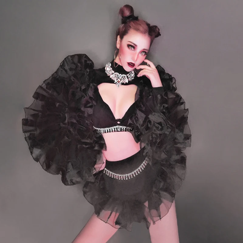 2020 Rave Clothes Nightclub Black Bikini+Gauze Top Singer DJ GOGO Costume Sexy Stage Outfit European American Clothing Set 
2020 Rave Clothes Nightclub Black Bikini+Gauze Top Singer DJ GOGO Costume Sexy Stage Outfit European American Clothing Set