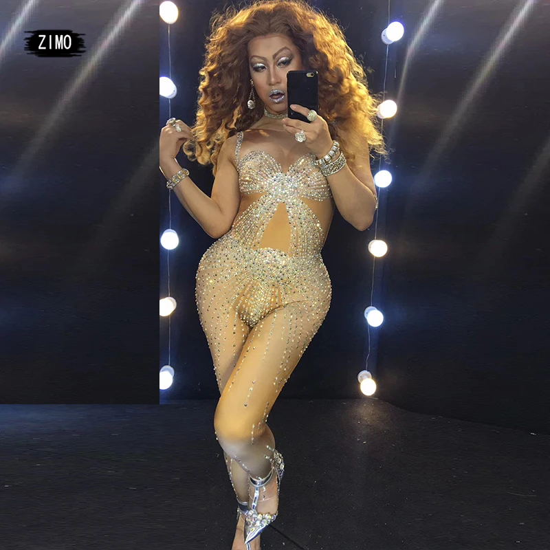 Bling Crystals Rompers Nude Women's sexy Jumpsuit Party nightclub Costume Stage Wear Bodysuit Singer Rhinestones Outfit designer
Bling Crystals Rompers Nude Women's sexy Jumpsuit Party nightclub Costume Stage Wear Bodysuit Singer Rhinestones Outfit designer
