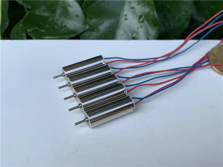 Free Shipping 3.7V 7*20mm DC Coreless Motor for Mini Quadcopter Helicopter Drone 720 Motors DIY Toys Red blue wire Tail Motor
Free Shipping 3.7V 7*20mm DC Coreless Motor for Mini Quadcopter Helicopter Drone 720 Motors DIY Toys Red blue wire Tail Motor