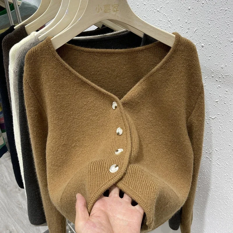 New V-neck Long Sleeve Sweaters Button Cardigan For Women Knitted Top Fashion Cardigan For Women Autumn Winter Short Crop Tops
New V-neck Long Sleeve Sweaters Button Cardigan For Women Knitted Top Fashion Cardigan For Women Autumn Winter Short Crop Tops
