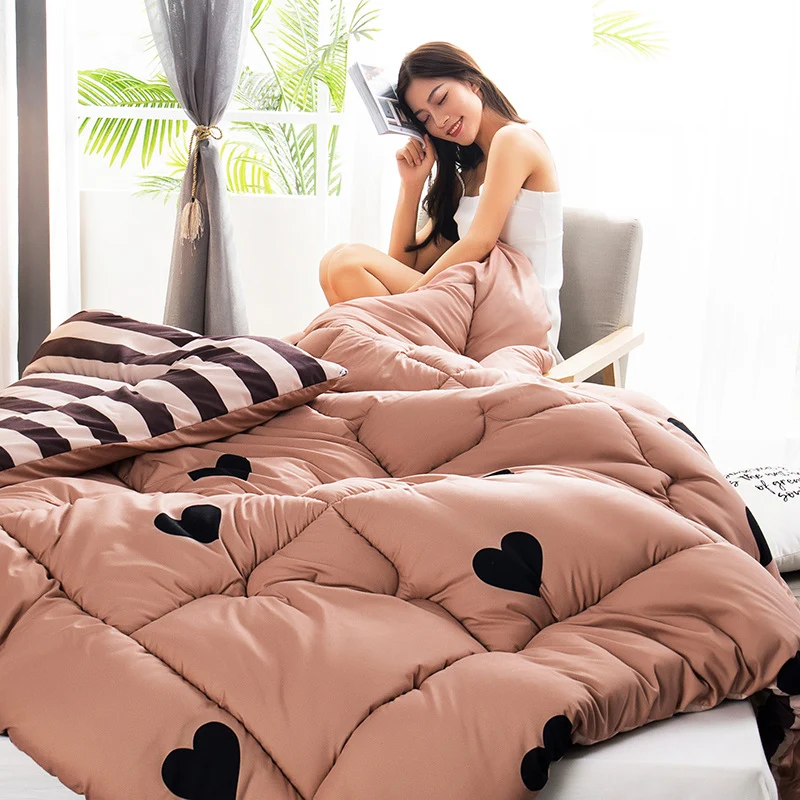 High Quality Comforter Multicolor Choose 100% Feather Fabric Quilt Duvet King Queen Twin Size Luxury Quilt Soft Winter Blanket
High Quality Comforter Multicolor Choose 100% Feather Fabric Quilt Duvet King Queen Twin Size Luxury Quilt Soft Winter Blanket