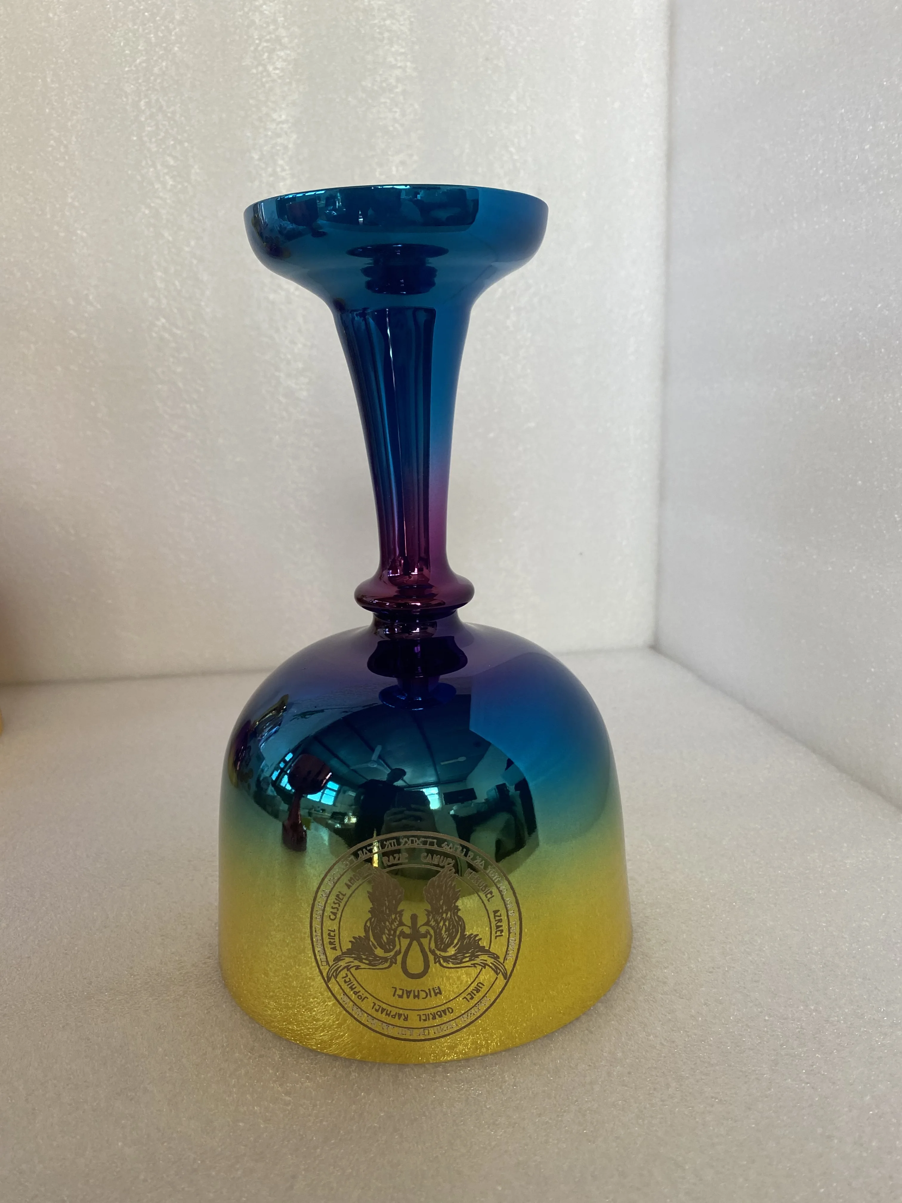 4th octave A note perfect pitch third eye chakra shinny mixed color chalice with engraving 432Hz for sound healing
4th octave A note perfect pitch third eye chakra shinny mixed color chalice with engraving 432Hz for sound healing