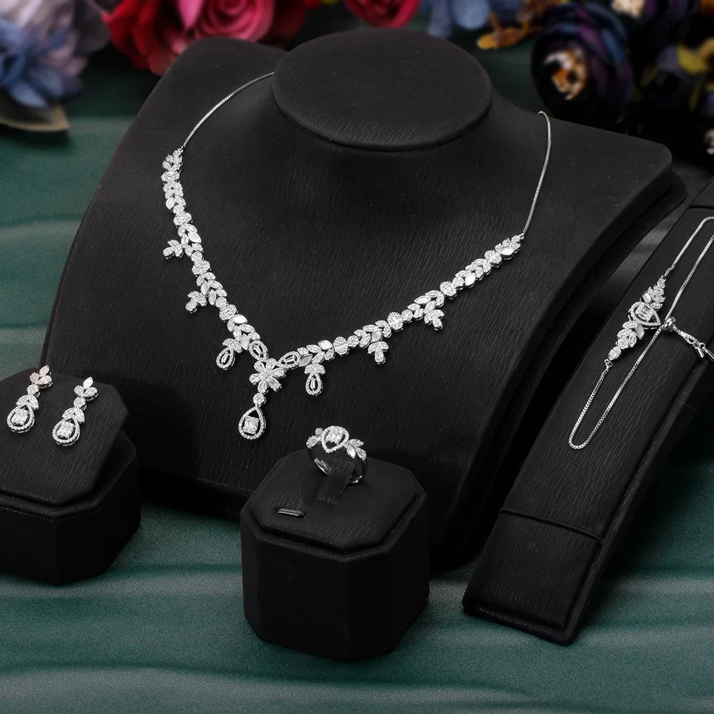 Unique Design 4PCS Zircon Jewelry Set Necklace Bracelet Length Is Adjustable For Women Wedding Anniversary Party Bridal Gift
Unique Design 4PCS Zircon Jewelry Set Necklace Bracelet Length Is Adjustable For Women Wedding Anniversary Party Bridal Gift