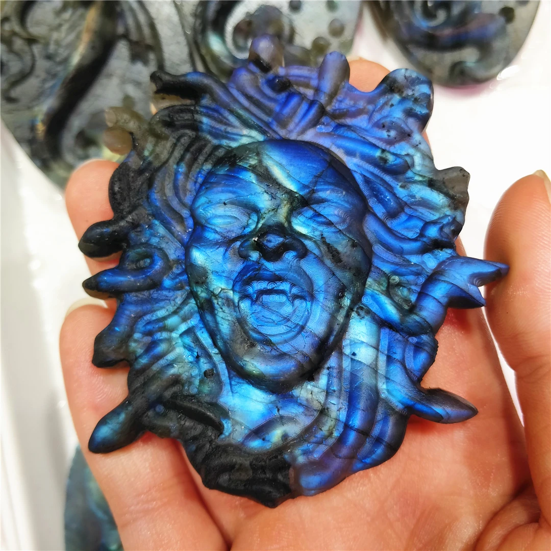 Natural Raw Colorful Flash Labradorite Handcarved Medusa Decorations Queen Of Greek Mythology Gorgon Handicraft Witches Figure
Natural Raw Colorful Flash Labradorite Handcarved Medusa Decorations Queen Of Greek Mythology Gorgon Handicraft Witches Figure