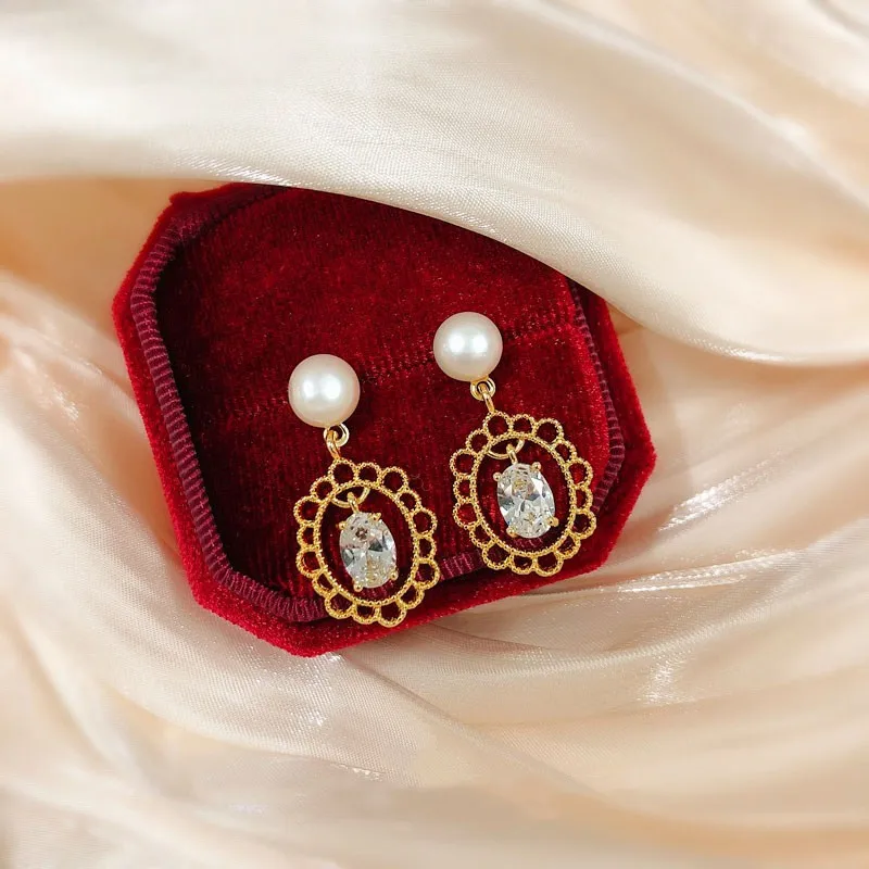 Lace Drop Earrings For Women 925 Needles Original Oval Cubic Zirconia Pearls Earrings Gold Color Fine Jewelry
Lace Drop Earrings For Women 925 Needles Original Oval Cubic Zirconia Pearls Earrings Gold Color Fine Jewelry